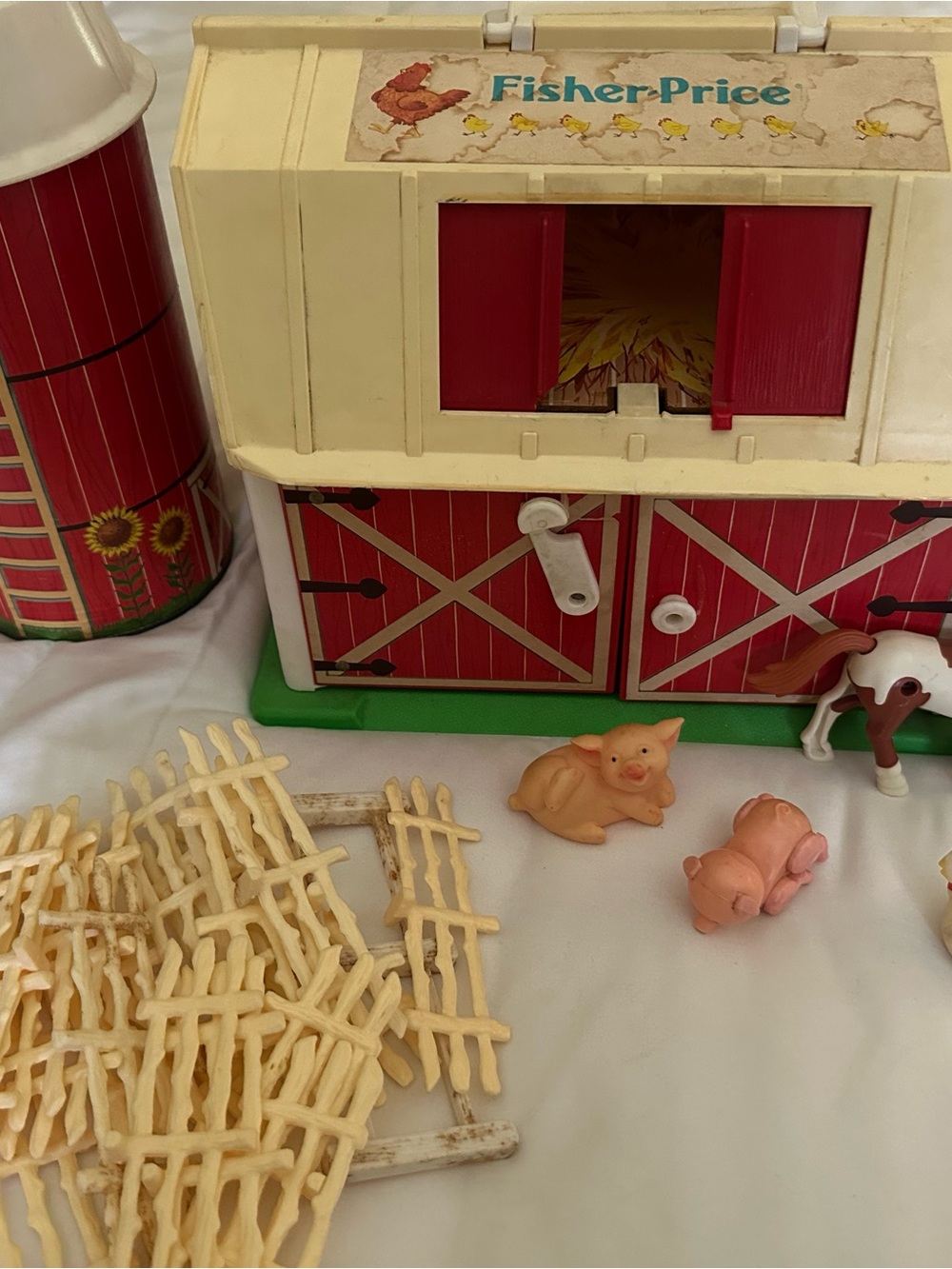 Fisher-Price Red and Cream Barn Playset with Pink Pig Figures vintage